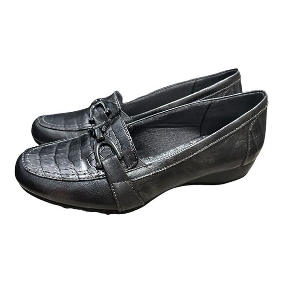 Life stride silvery grey faux crocodile loafers size 7 - Picture 1 of 10